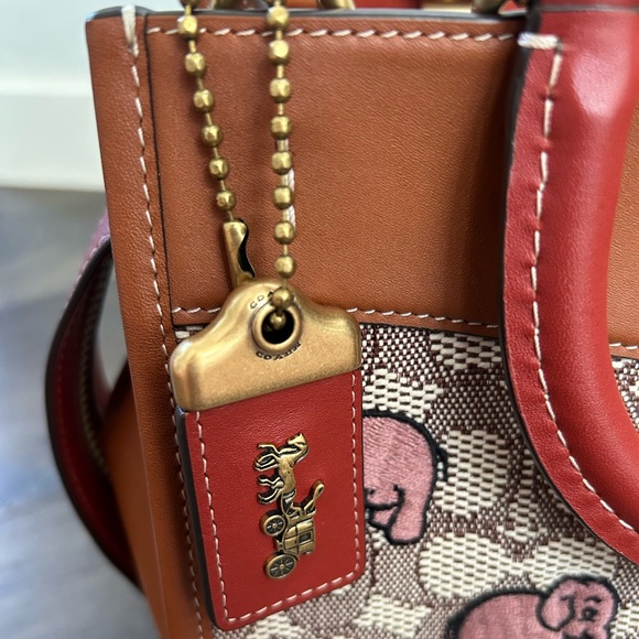 Coach Signature Textile Jacquard Elephant Rogue 25 - Picture 7 of 16